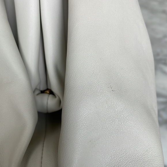 Bottega Veneta Pouch - Picture 8 of 12